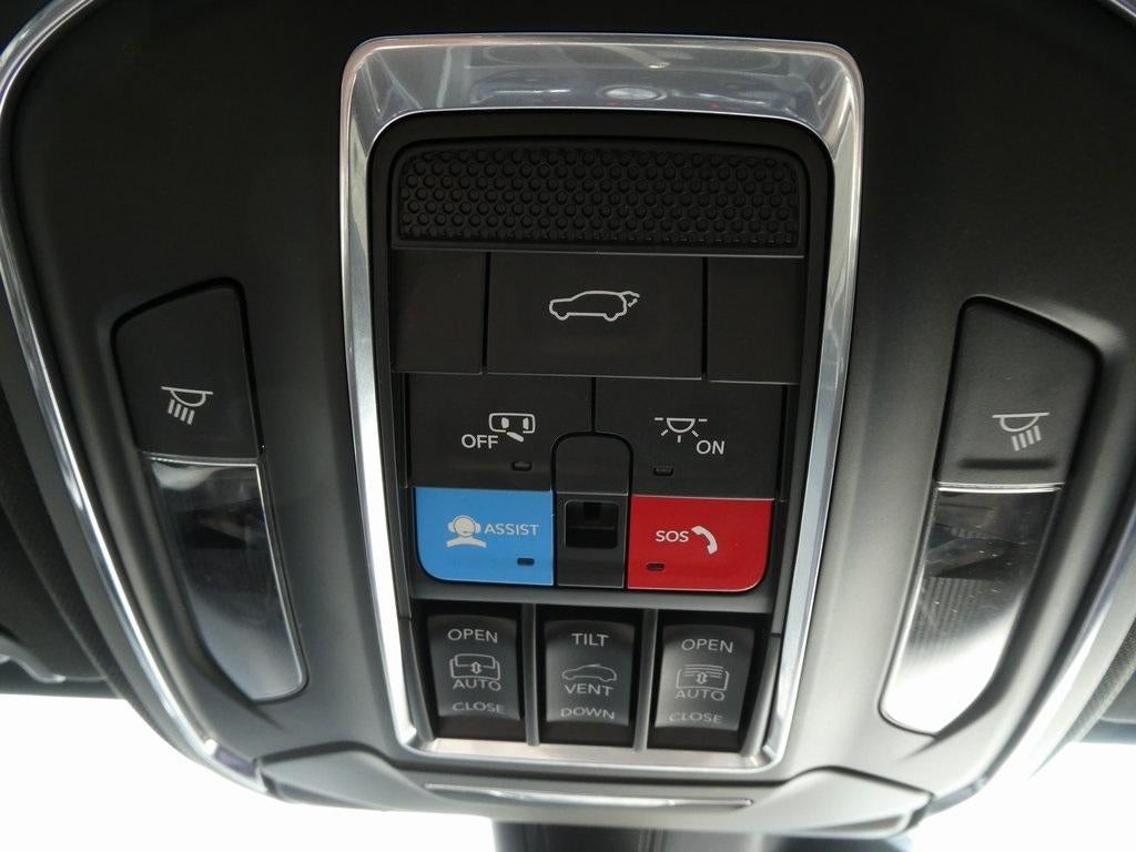 2023 Jeep Wagoneer L Series III