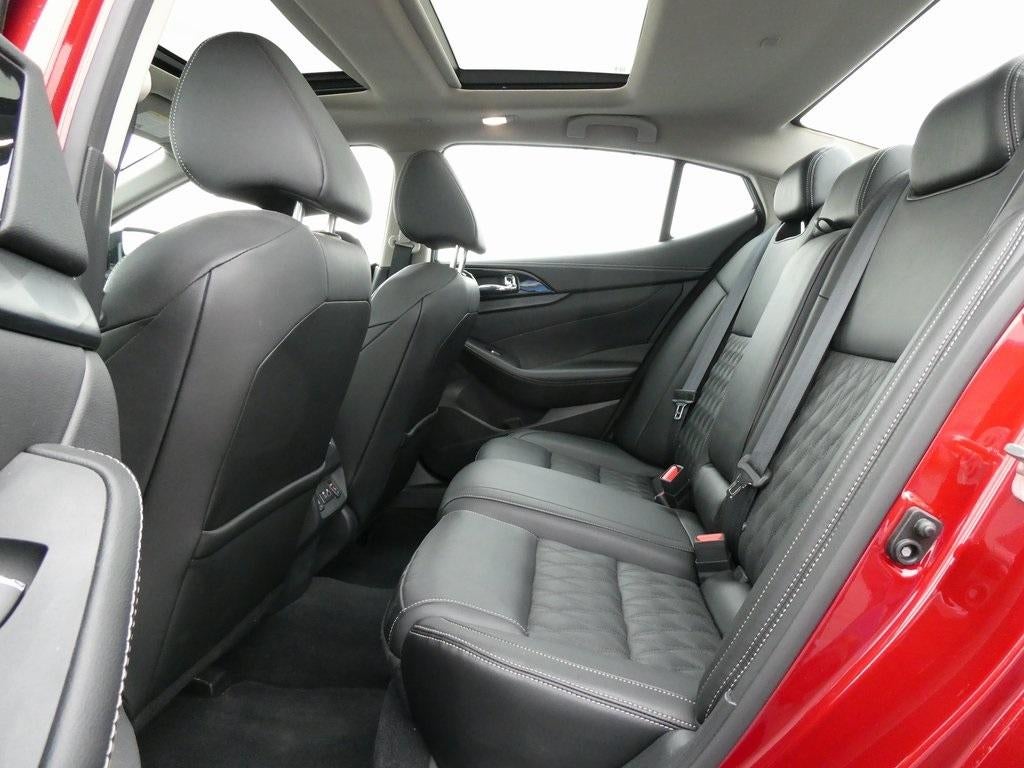 2023 Nissan Maxima Platinum