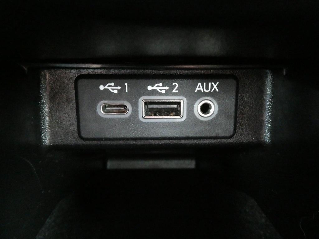 2023 Nissan Maxima Platinum