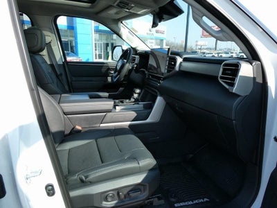 2024 Toyota Sequoia SR5