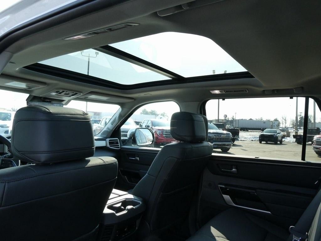 2024 Toyota Sequoia SR5