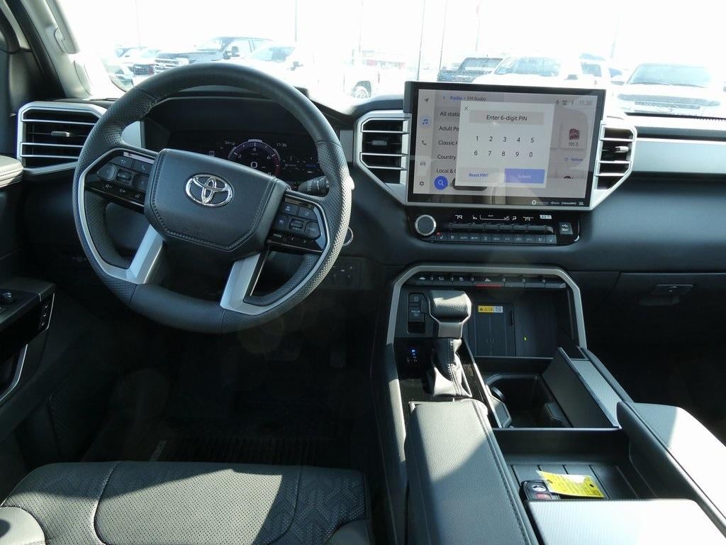 2024 Toyota Sequoia SR5