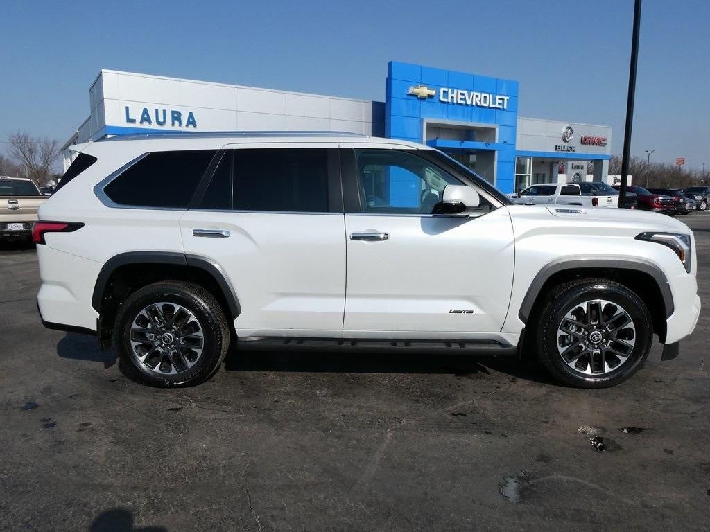 2024 Toyota Sequoia SR5