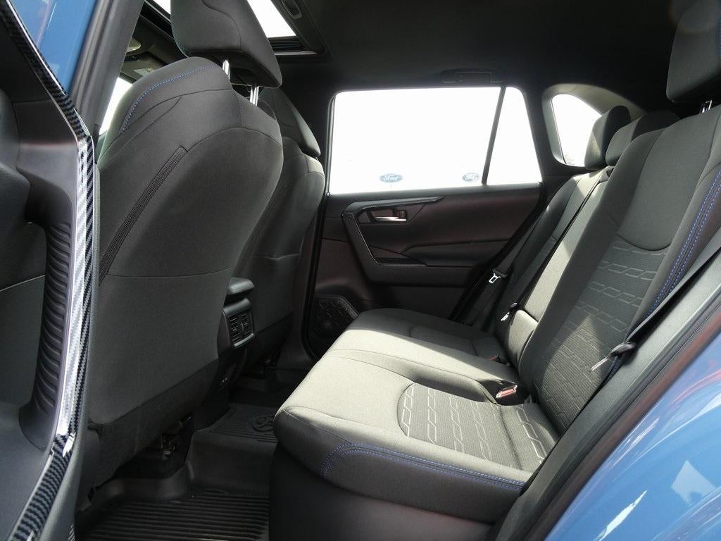 2022 Toyota RAV4 Hybrid SE