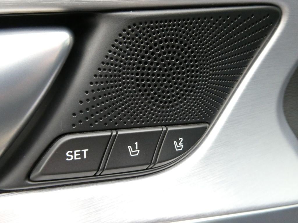 2019 Genesis G70 3.3T Advanced