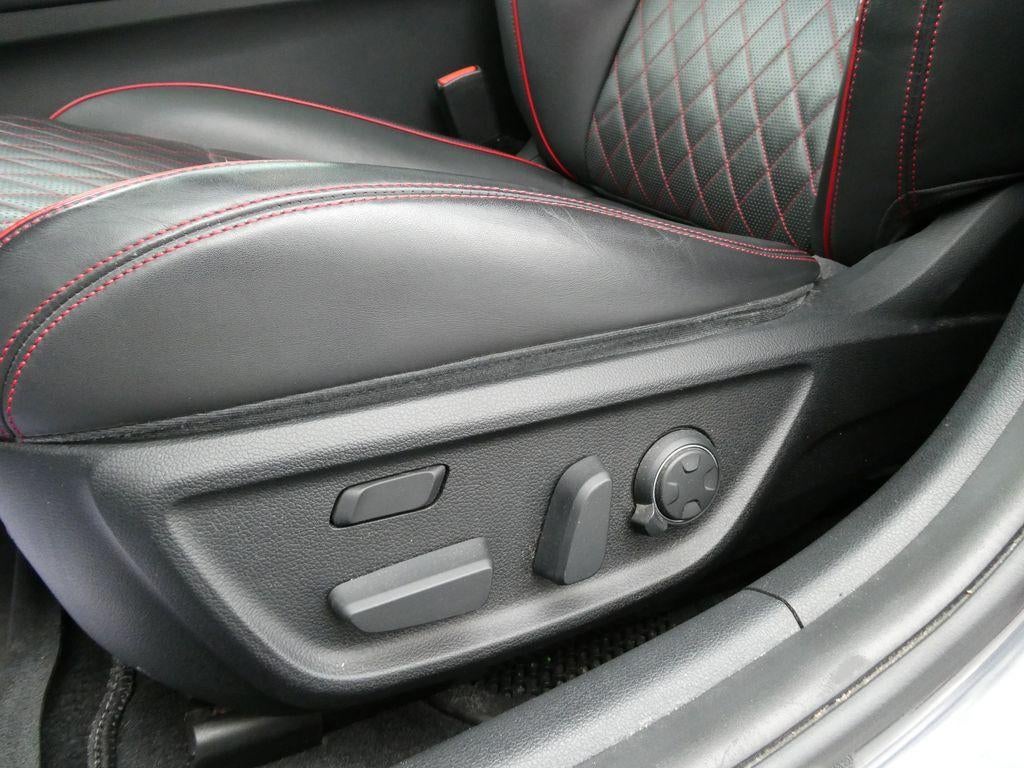 2019 Genesis G70 3.3T Advanced