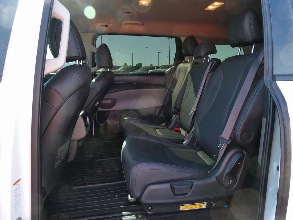 2025 Kia Carnival LXS