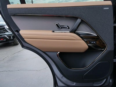 2025 Land Rover Range Rover Sport SE