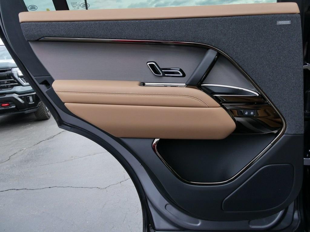 2025 Land Rover Range Rover Sport SE