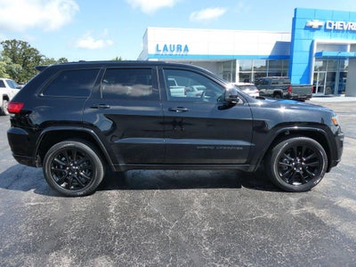 2017 Jeep Grand Cherokee Altitude 4x4 *Ltd Avail*