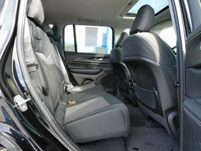 2024 Jeep Grand Cherokee Laredo 4x4