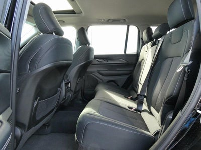 2024 Jeep Grand Cherokee Laredo 4x4