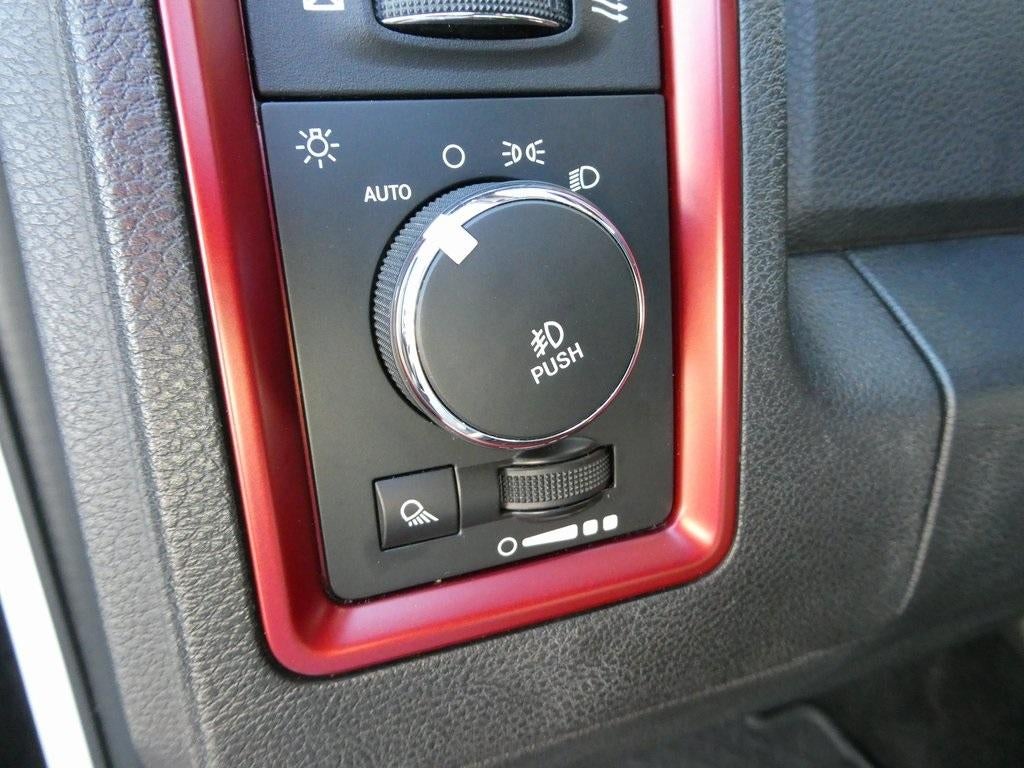 2016 RAM 1500 4WD Crew Cab 5.7 Ft Box Rebel