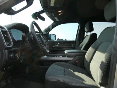 2020 RAM 1500 Big Horn 4x4 Crew Cab 5'7" Box
