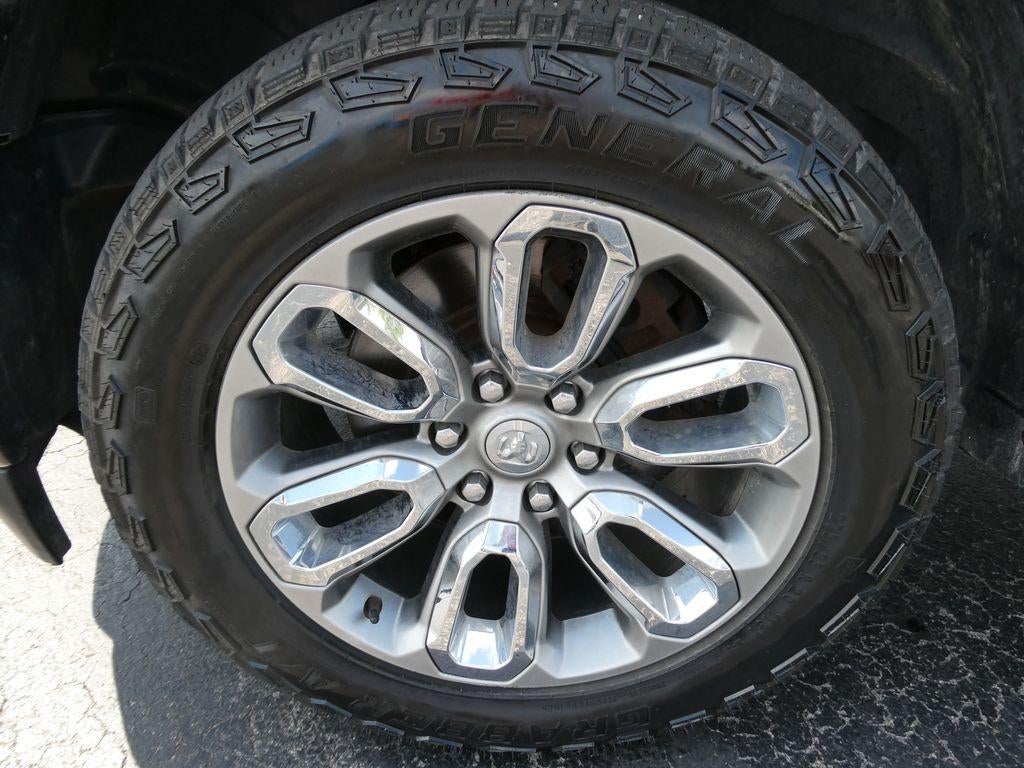 2021 RAM 1500 Laramie 4x4 Crew Cab 5'7" Box