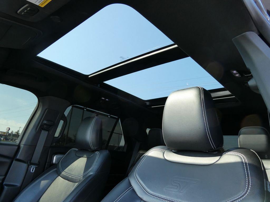 2022 Ford Explorer ST 4WD