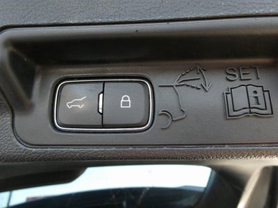 2020 Ford Explorer XLT RWD