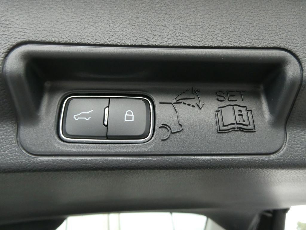 2026 Ford Explorer Active w/100A Pkg 4WD