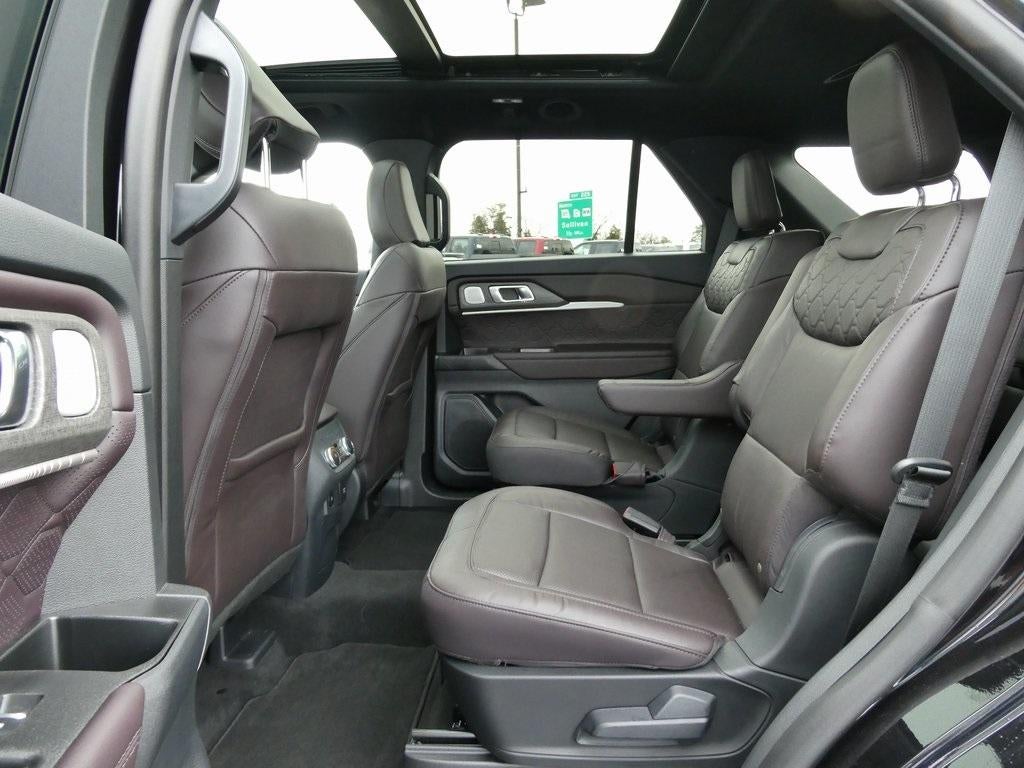 2025 Ford Explorer Platinum 4WD