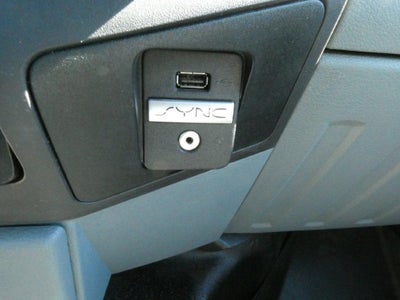 2015 Ford Super Duty F-250 SRW 4WD Crew Cab 6-3/4 Ft Box XL