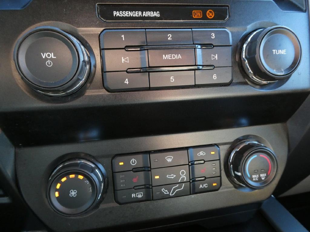 2022 Ford Super Duty F-250 SRW XLT 4WD Crew Cab 6.75' Box