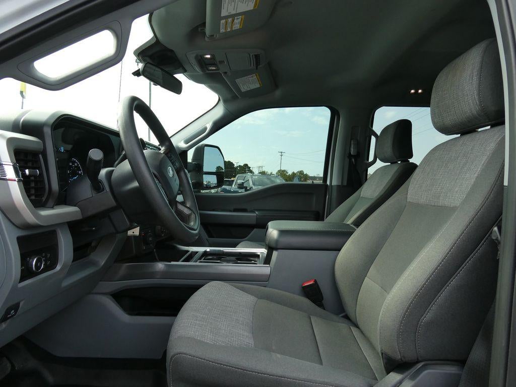 2024 Ford Super Duty F-250 SRW XLT 4WD Crew Cab 6.75' Box