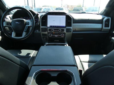 2022 Ford Super Duty F-250 SRW LARIAT 4WD Crew Cab 6.75' Box