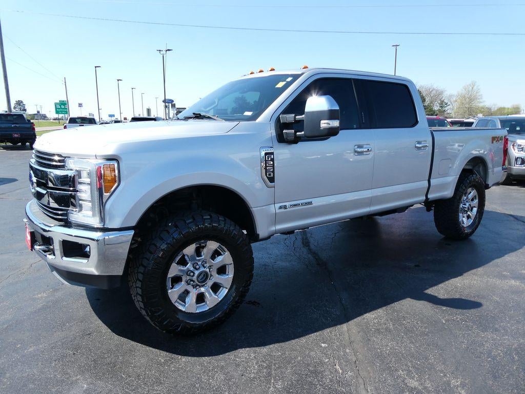 2018 Ford Super Duty F-250 SRW LARIAT 4WD Crew Cab 6.75' Box