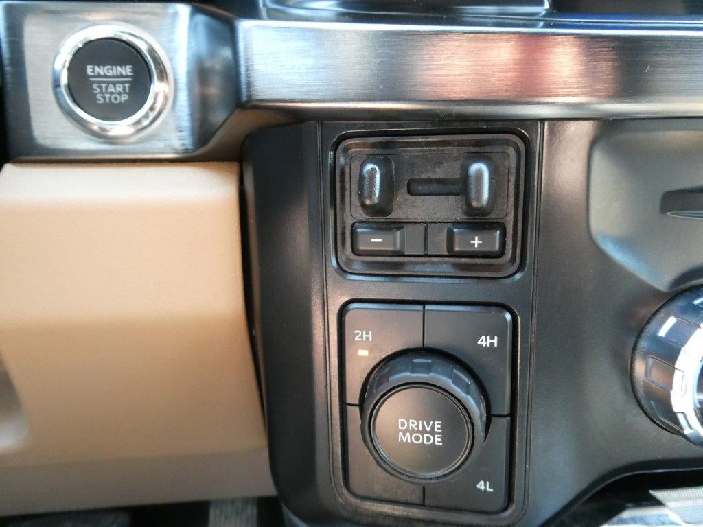 2024 Ford Super Duty F-250 SRW LARIAT 4WD Crew Cab 6.75' Box