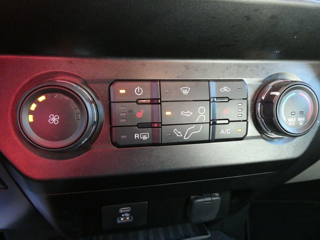 2021 Ford Super Duty F-250 SRW XLT 4WD Crew Cab 6.75' Box