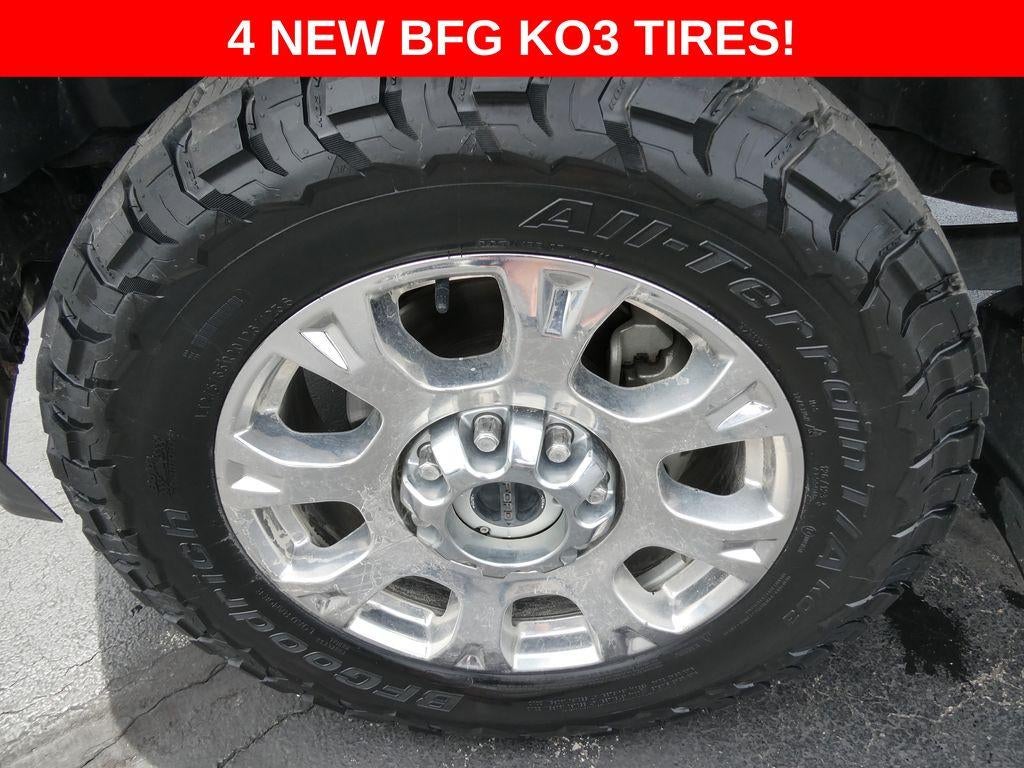 2022 Ford Super Duty F-250 SRW LARIAT 4WD Crew Cab 6.75' Box
