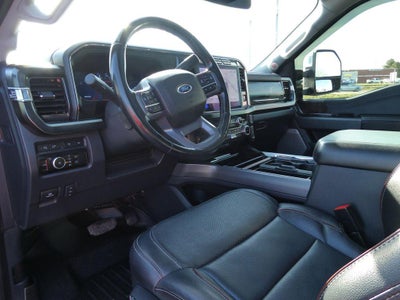 2023 Ford Super Duty F-350 SRW LARIAT 4WD Crew Cab 6.75' Box