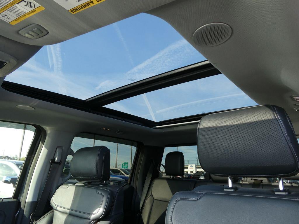 2023 Ford Super Duty F-350 SRW LARIAT 4WD Crew Cab 6.75' Box