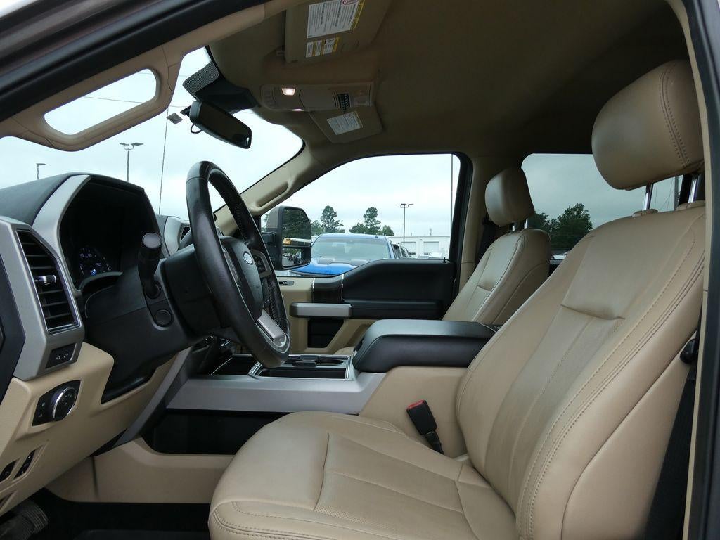 2020 Ford Super Duty F-350 SRW LARIAT 4WD Crew Cab 6.75' Box