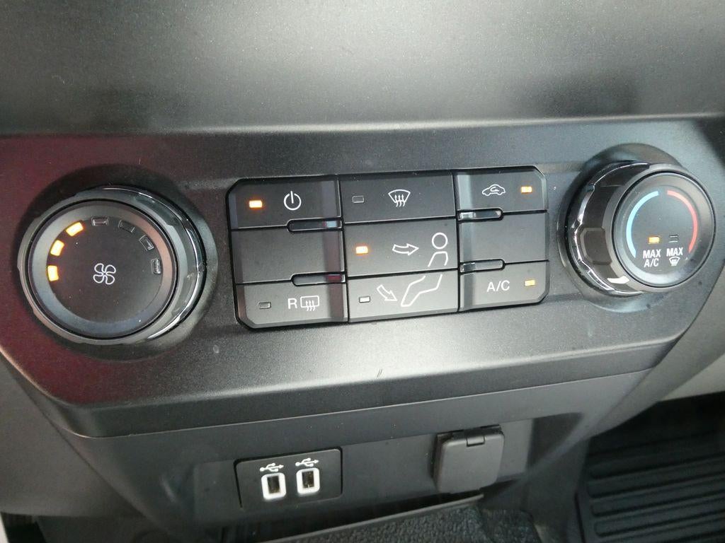 2019 Ford Super Duty F-350 SRW XL 4WD Crew Cab 6.75' Box