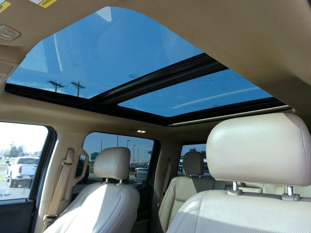 2017 Ford F-150 Lariat 4WD SuperCrew 5.5' Box