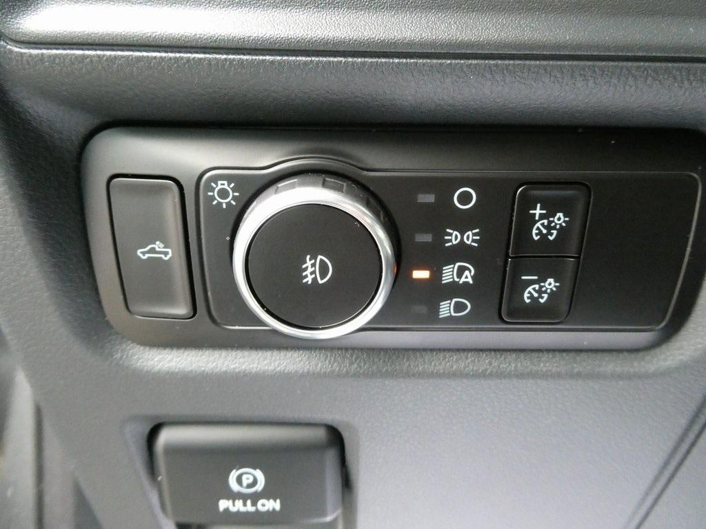 2025 Ford F-150 STX 4WD SuperCrew 5.5' Box