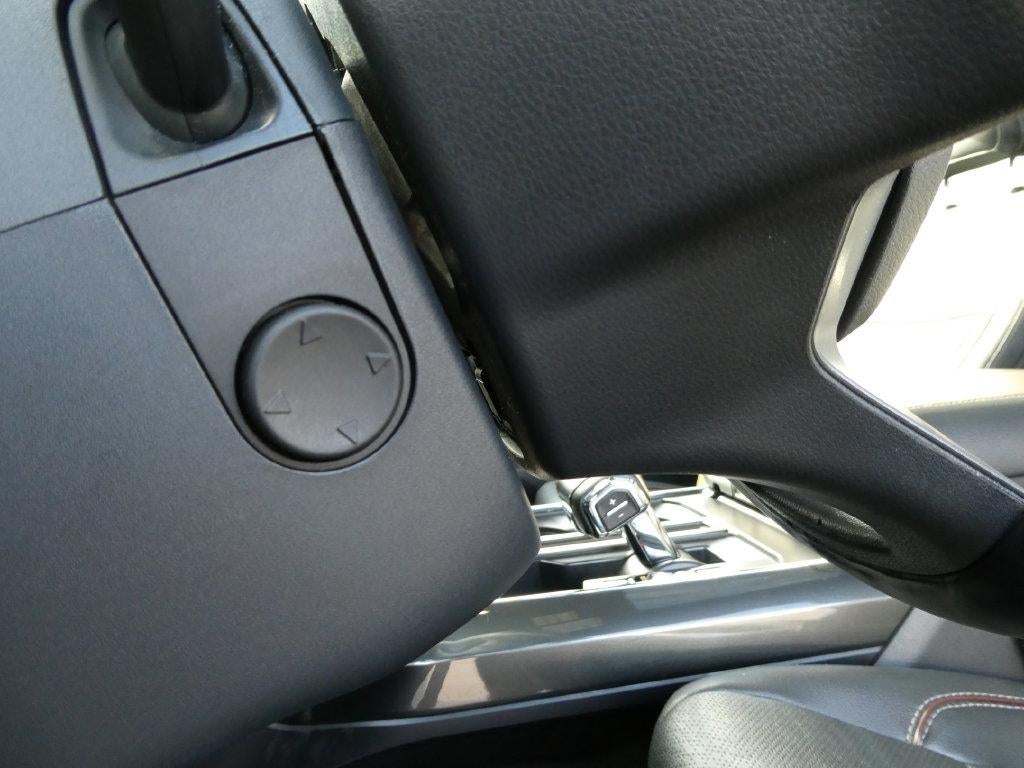 2022 Ford F-150 LARIAT 4WD SuperCrew 5.5' Box