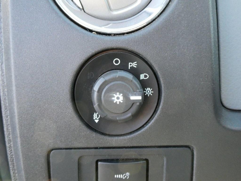 2013 Ford F-150 4WD SuperCrew 5-1/2 Ft Box XLT