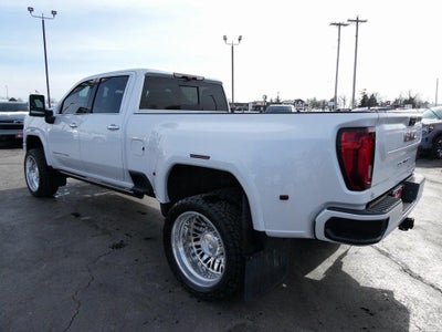 2022 GMC Sierra 3500HD Crew Cab Long Box 4-Wheel Drive Denali