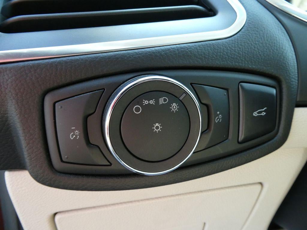 2015 Ford Edge 4dr Titanium AWD