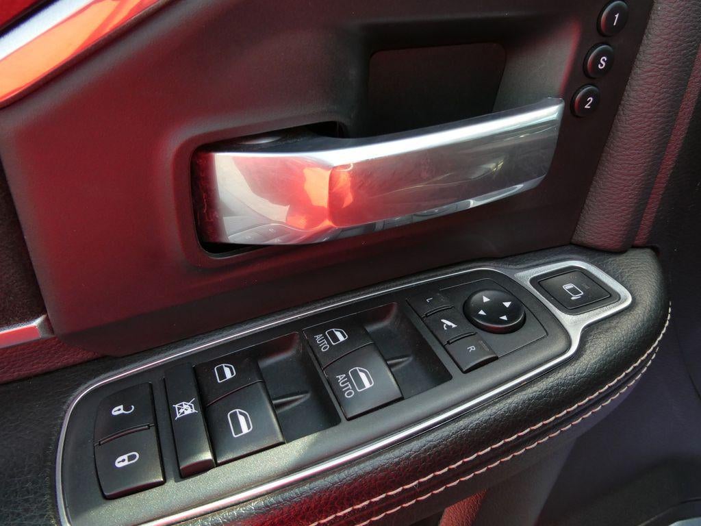 2020 RAM 2500 Laramie 4x4 Crew Cab 6'4" Box