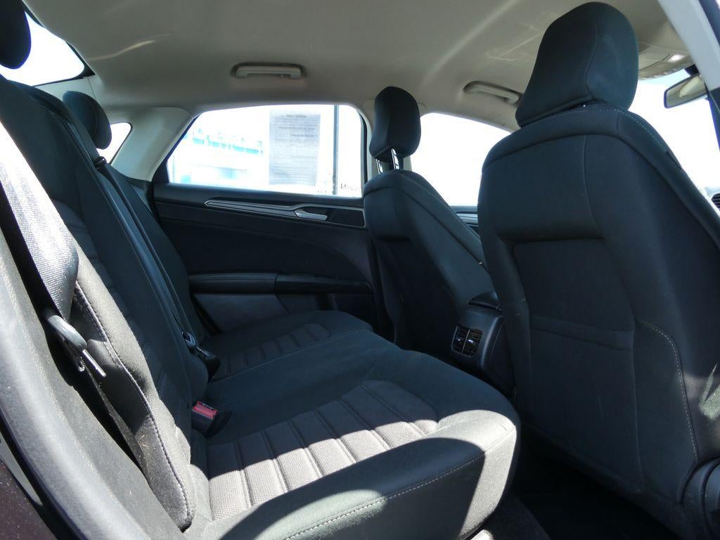 2020 Ford Fusion SE FWD