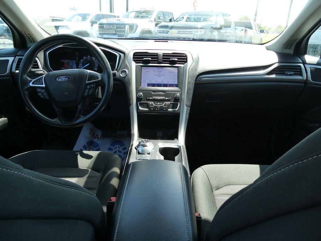 2020 Ford Fusion SE FWD