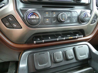 2015 Chevrolet Silverado 1500 Crew Cab Standard Box 4-Wheel Drive High Country
