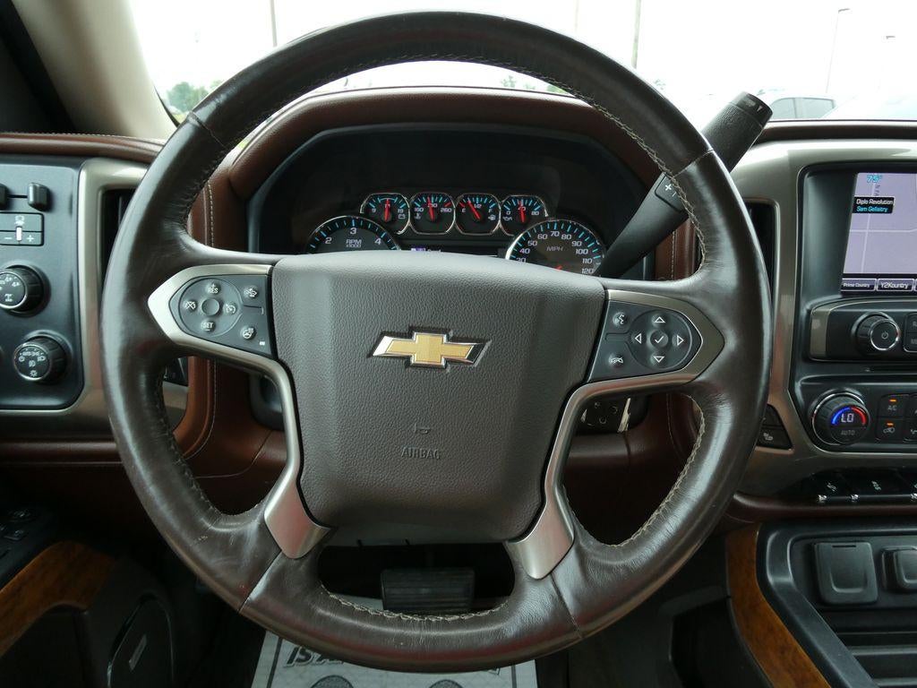 2015 Chevrolet Silverado 1500 Crew Cab Standard Box 4-Wheel Drive High Country