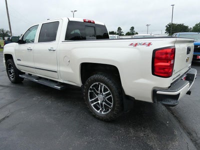 2015 Chevrolet Silverado 1500 Crew Cab Standard Box 4-Wheel Drive High Country