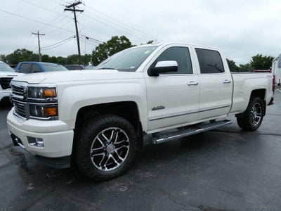 2015 Chevrolet Silverado 1500 Crew Cab Standard Box 4-Wheel Drive High Country