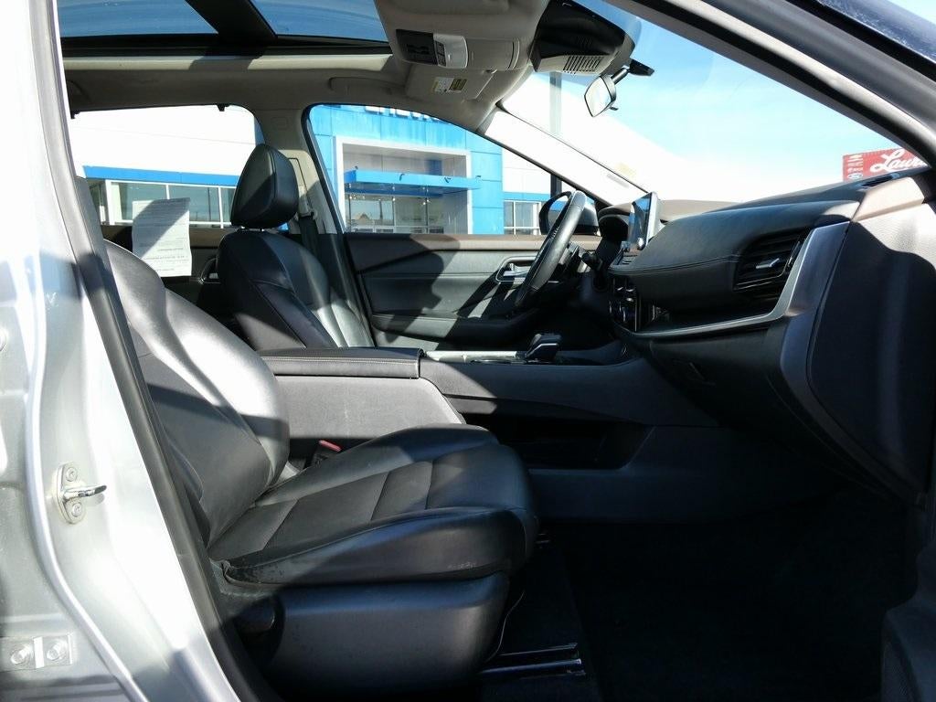 2021 Nissan Rogue FWD SV