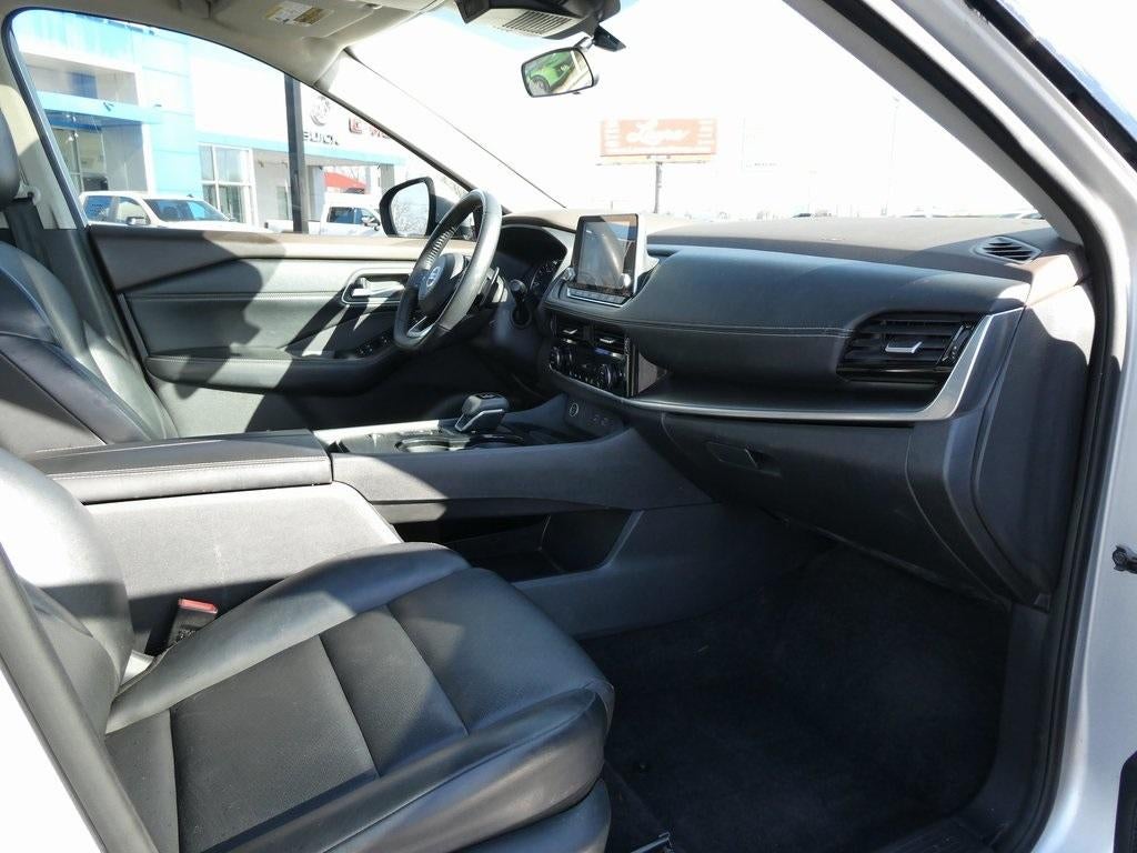 2021 Nissan Rogue FWD SV